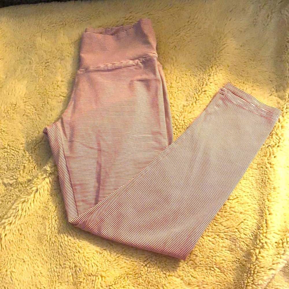 🔹American Eagle Cropped Athletic Leggings, size small